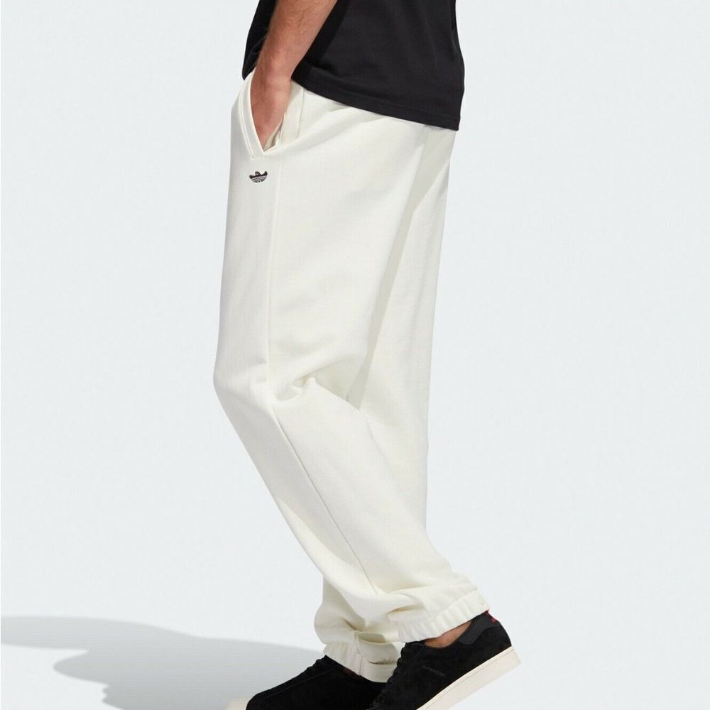 Men's Adidas Pants Size Medium “Shmoo” Skateboarding Rare Off White BRAND NEW - Picture 7 of 8
